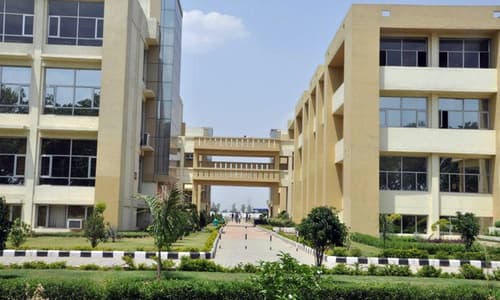 Bahra Institute of Pharmacy